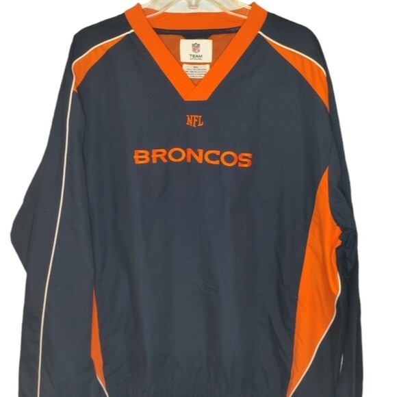 Denver Broncos pullover jacket. - Picture 1 of 4